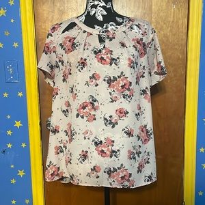 Torrid 00 Pink Skull Blouse
